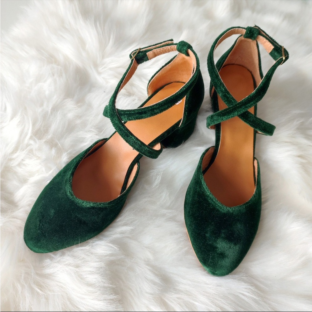 Guana Green Velvet Heels